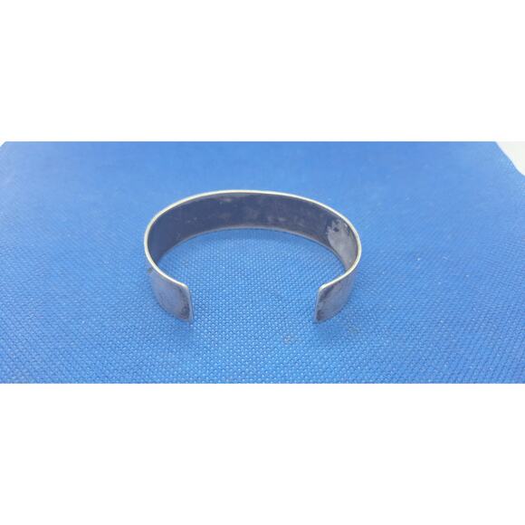 Sterling Silver Bangle Bracelet with Turquoise/Coral Chips- Kokopelli- Navajo - Picture 6 of 6